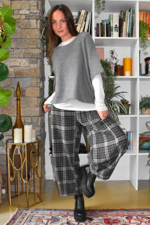 Patrick Plaid Brushed Cotton 7/8 Barrel Pant Grey